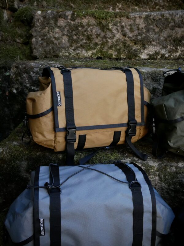 bolsa de manillar grande sherpa bag bikepackid